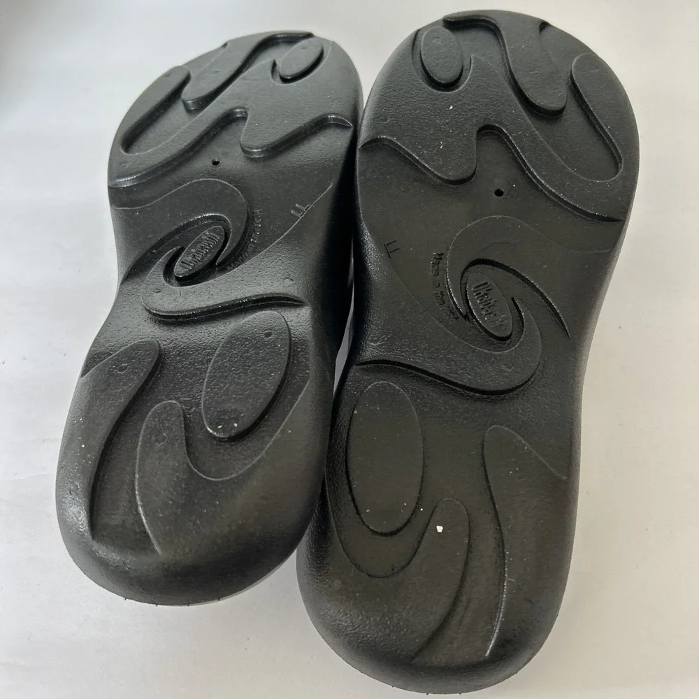 NWT Okabashi Sandals Sport Surf Flip Flops Black Beach Travel USA M 9-10 W 11-12